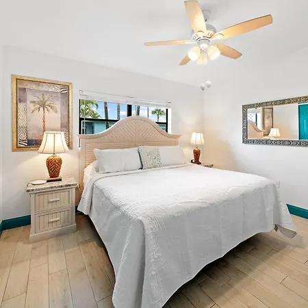Uptown Cottage - Walk To The Beach And Restaurants Cocoa Beach Extérieur photo