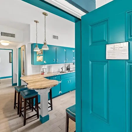 Uptown Cottage - Walk To The Beach And Restaurants Cocoa Beach Extérieur photo