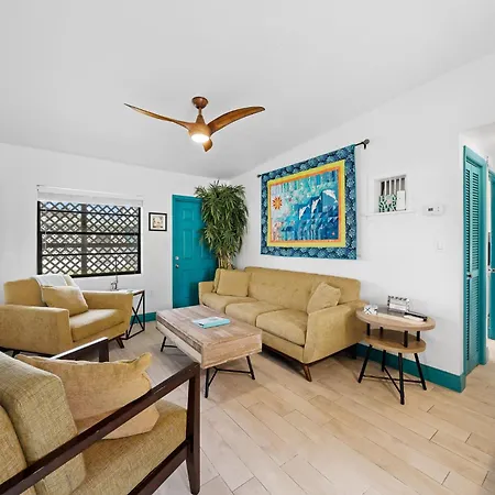 Uptown Cottage - Walk To The Beach And Restaurants Cocoa Beach Extérieur photo
